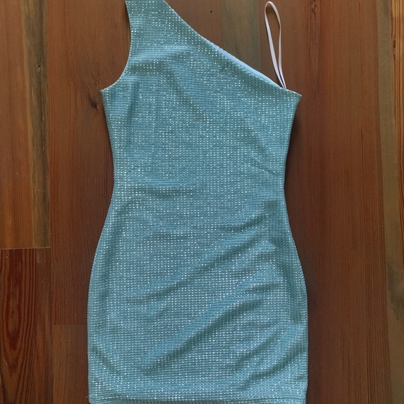 COPY - Tiffany Mini Dress - Picture 3 of 4